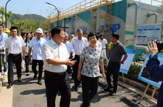 杭州市人大領(lǐng)導(dǎo)帶隊(duì)現(xiàn)場(chǎng)考察南方泵業(yè)一體化污水處理設(shè)備項(xiàng)目