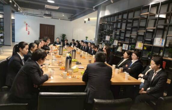 南方泵業(yè)營(yíng)銷中心退休職工歡送會(huì)